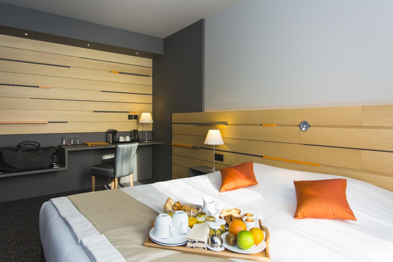 Logis Hotel Du Morvan - Restaurant La Table De Jerome Luzy Zewnętrze zdjęcie